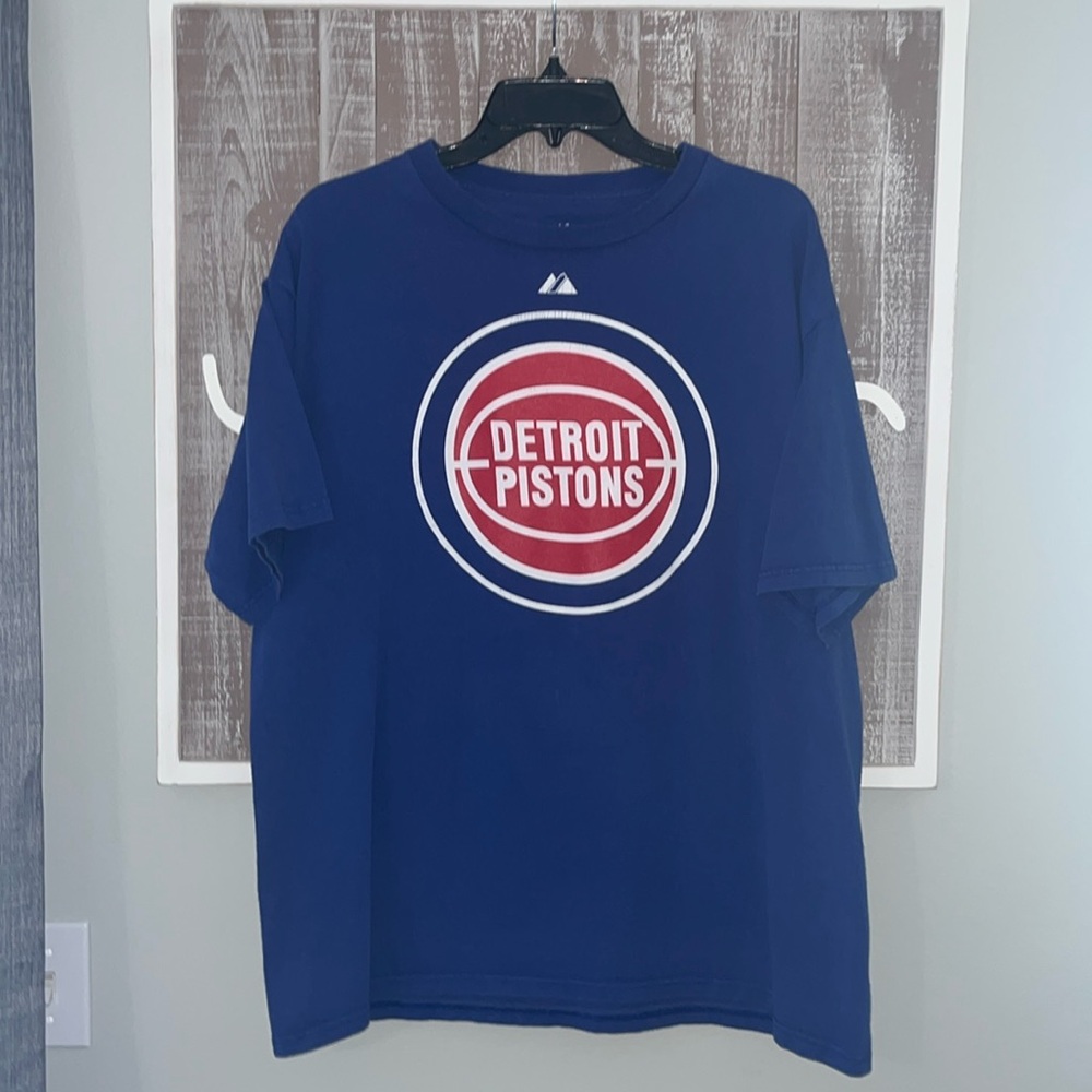 Isaiah Thomas Detroit Pistons Throwback T-Shirt